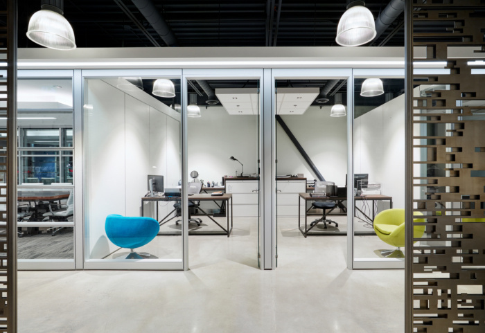 小型办公室与会议室综合装修设计